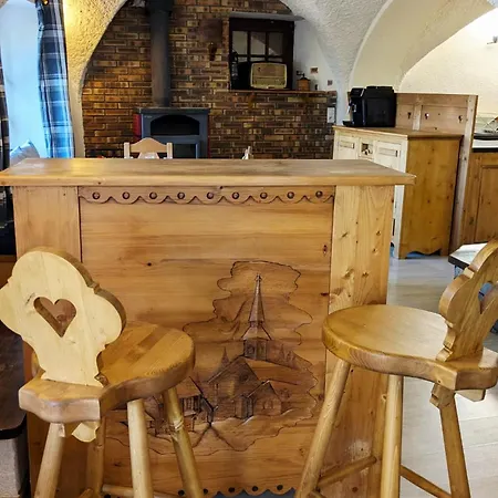 Atypique Avec Cheminee Et Parking Au Centre De Montalbert - Fr-1-755-46 Apartment La Plagne